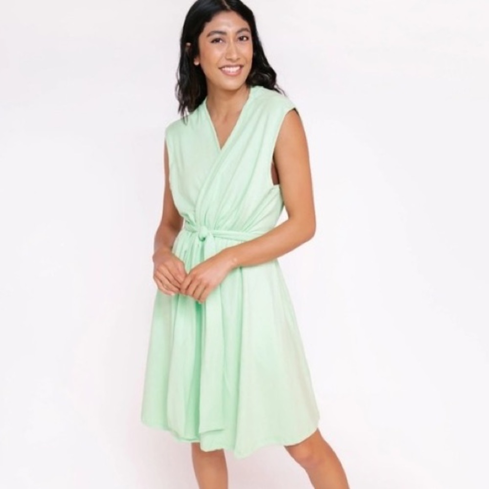 NWT smash & Tess coverup